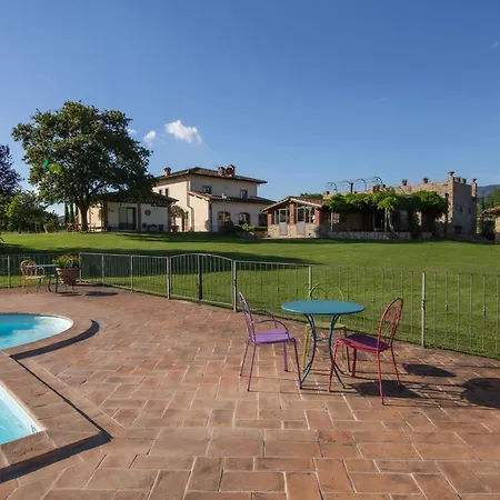 County By Mmega Villa Poppi
